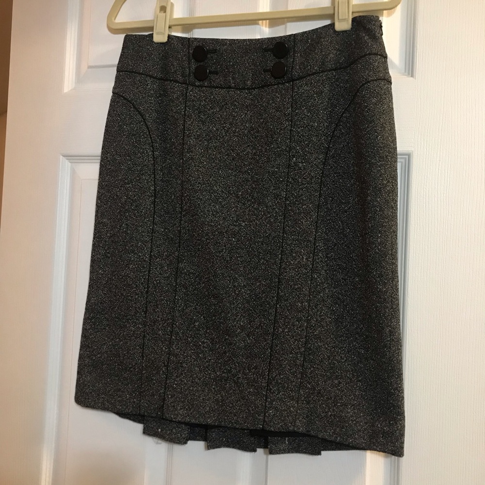 Spring sale on winter skirt - a classic!